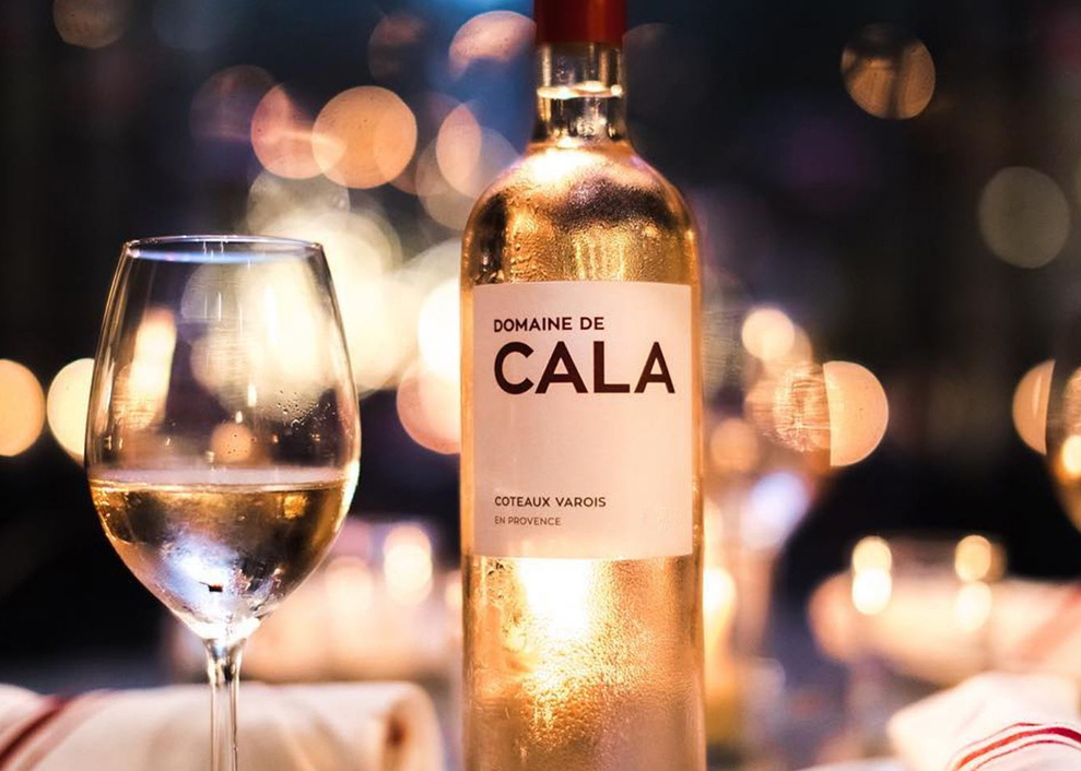 1903 Domaine de Cala_rose wine bottle closeup_@domainedecala